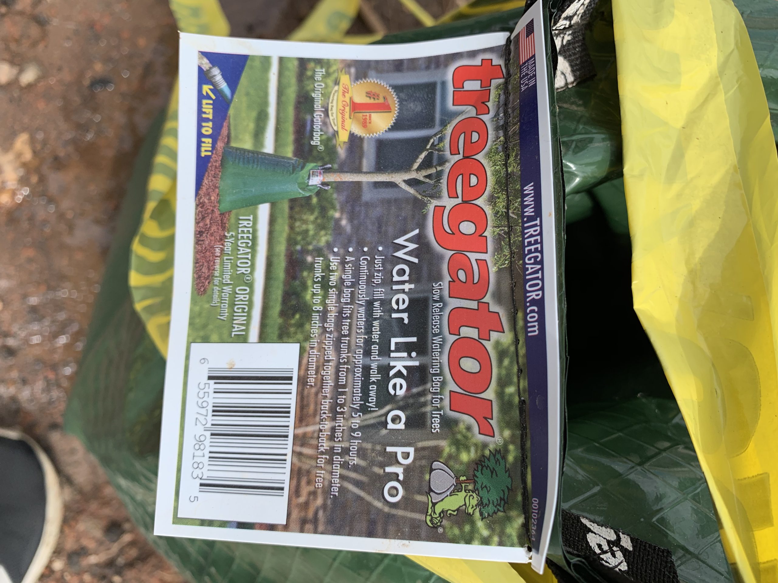 PROJECTSRFUSA. Image 5. Drip irrigation water bags Treegator® (PROJECTS RF USA - AGO2019) 